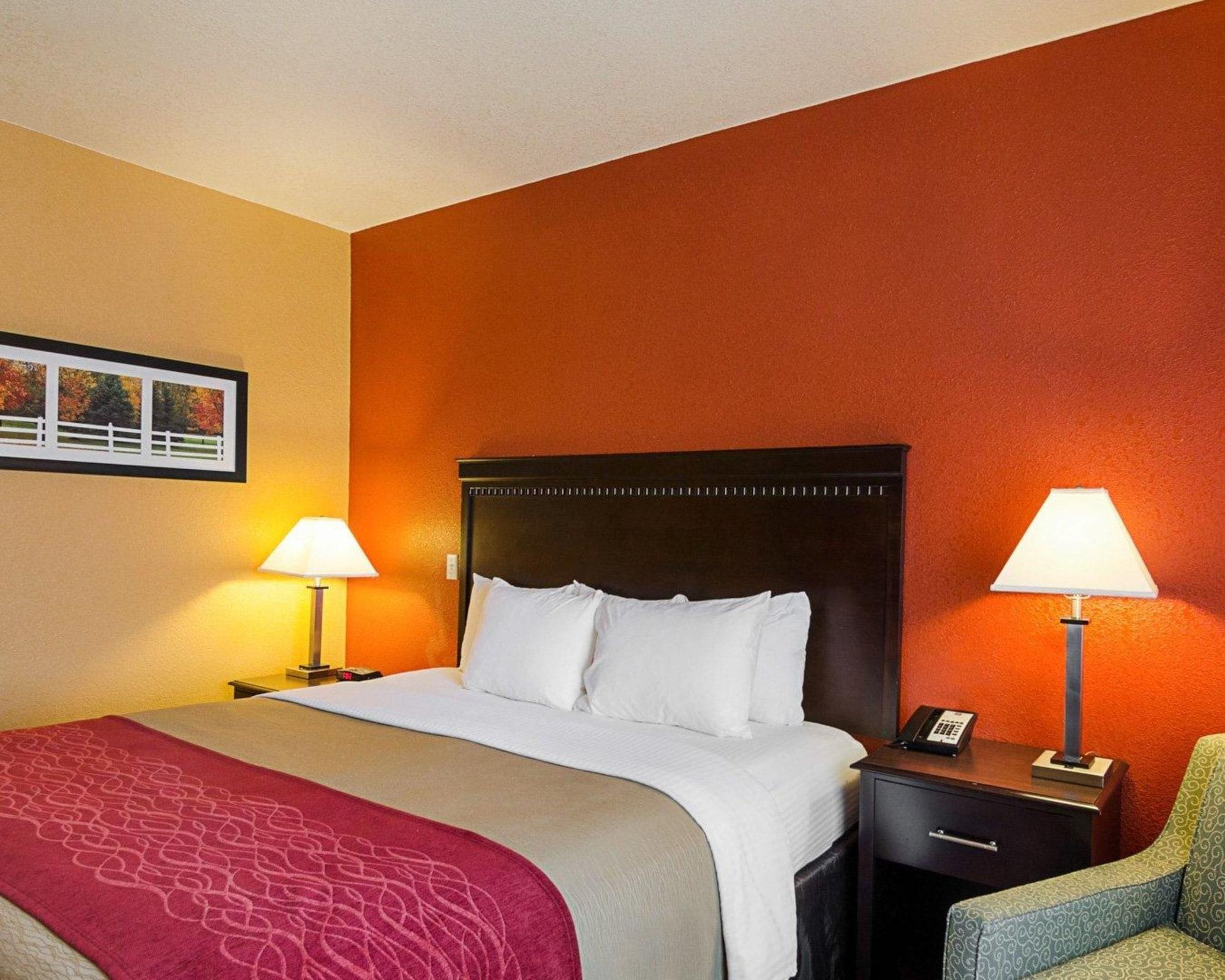 Comfort Inn & Suites Orange - Montpelier Екстериор снимка