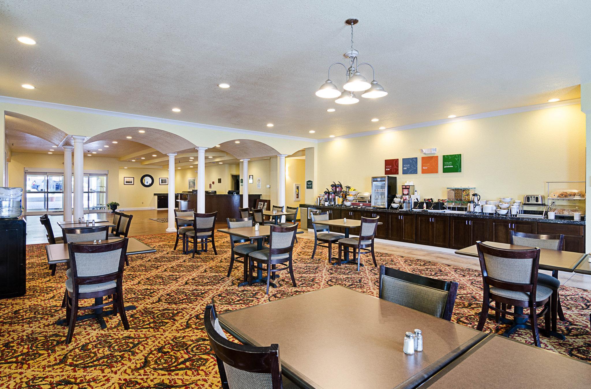 Comfort Inn & Suites Orange - Montpelier Екстериор снимка