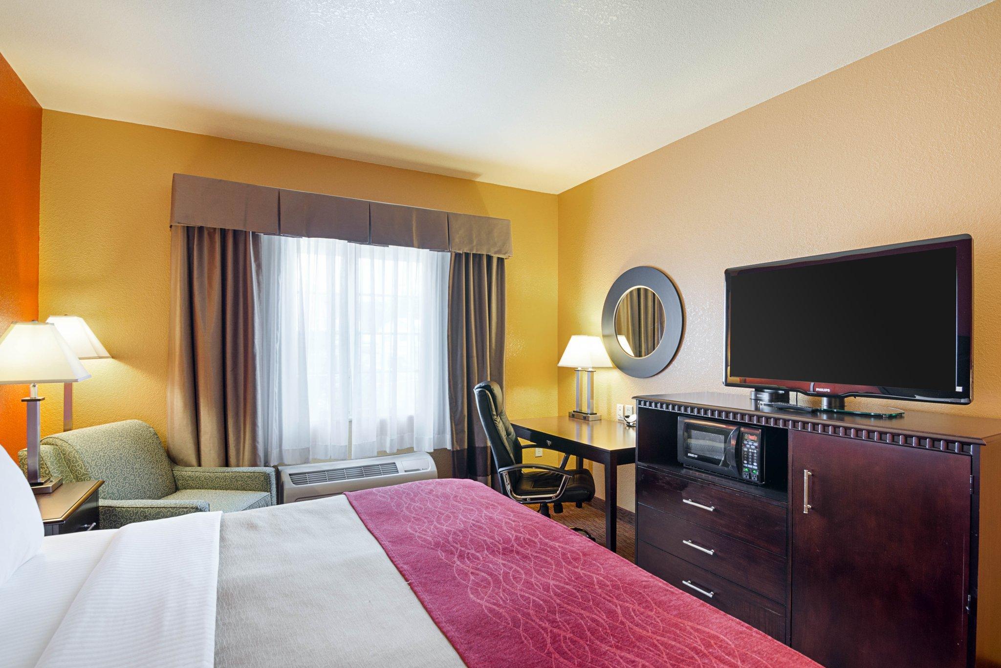 Comfort Inn & Suites Orange - Montpelier Екстериор снимка