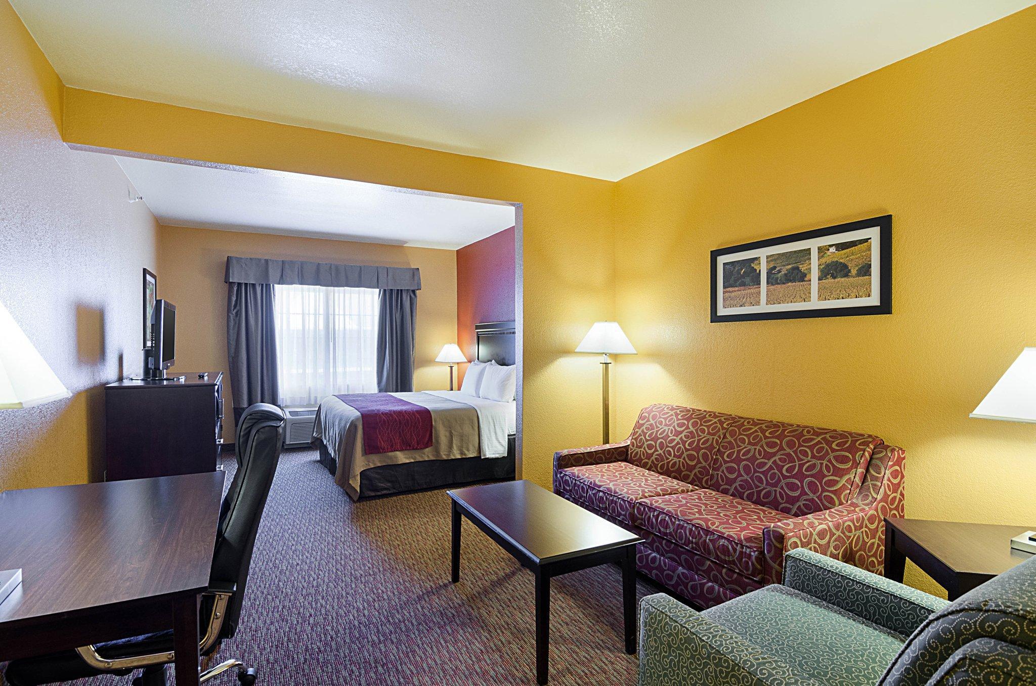 Comfort Inn & Suites Orange - Montpelier Екстериор снимка
