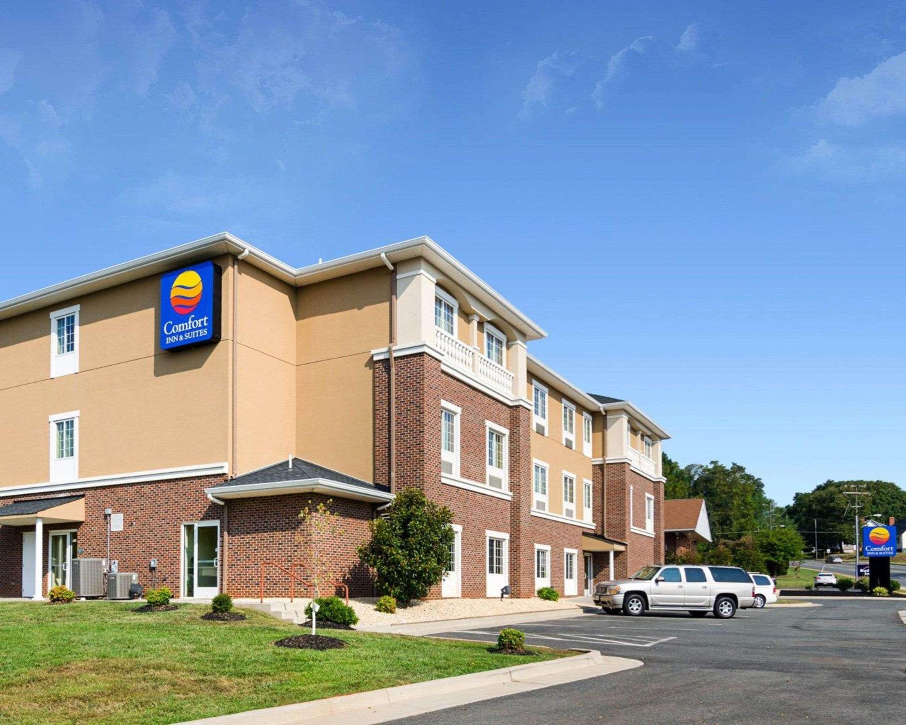 Comfort Inn & Suites Orange - Montpelier Екстериор снимка