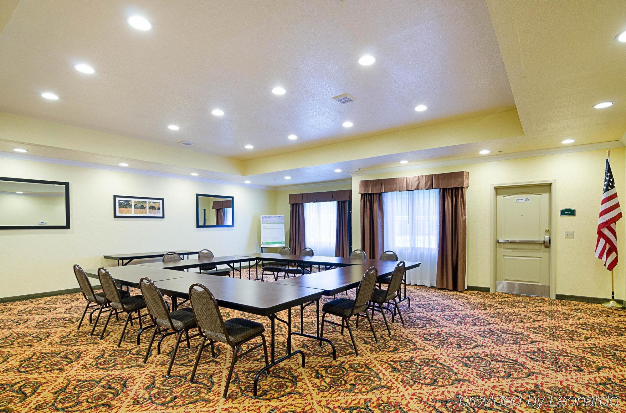 Comfort Inn & Suites Orange - Montpelier Екстериор снимка